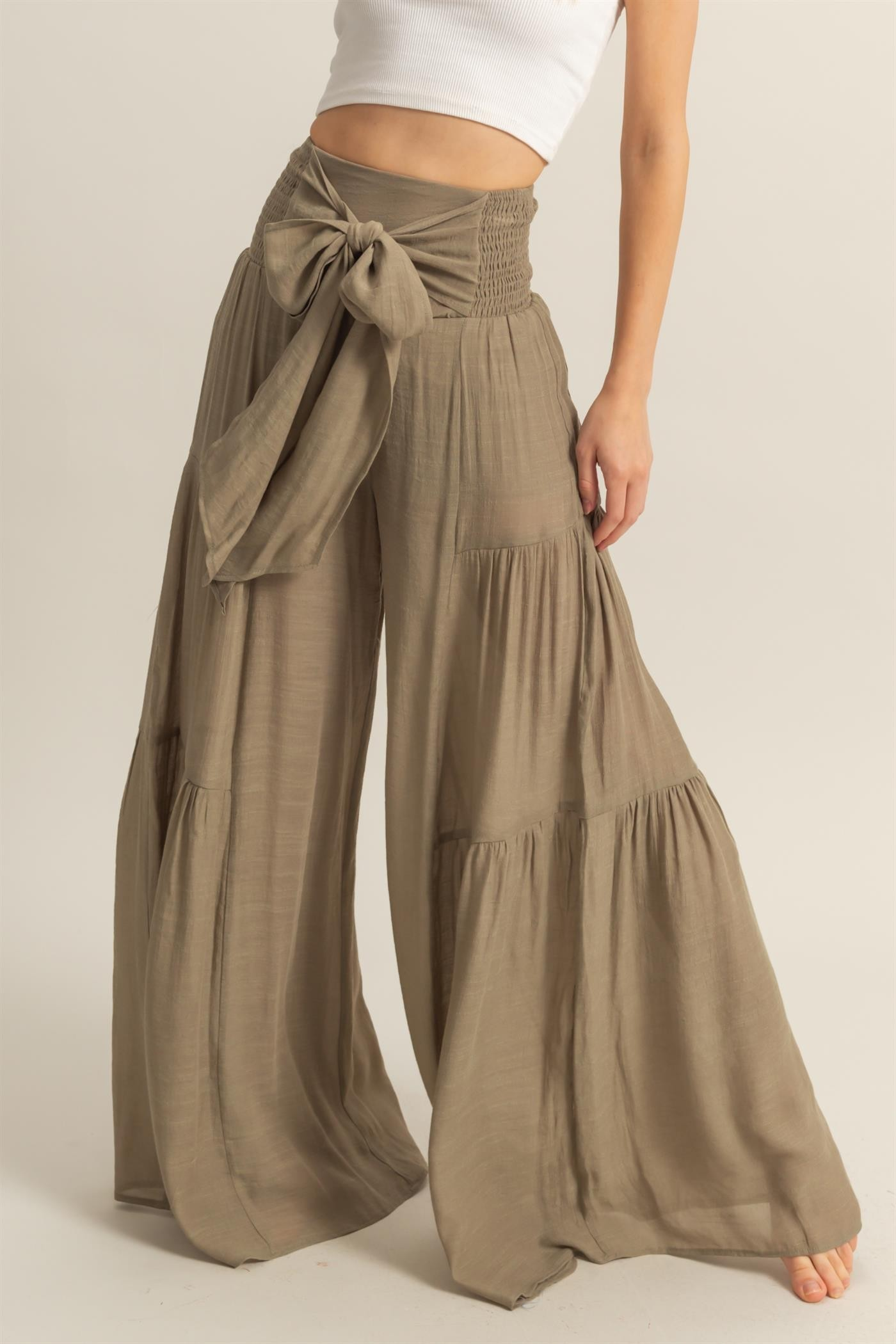 Pantalones palazzo escalonados