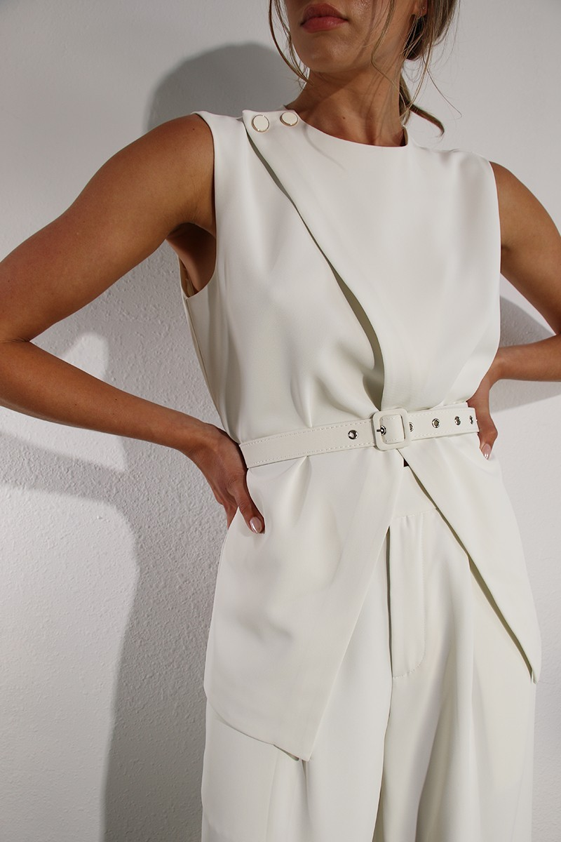 CONJUNTO DE TOP Y PANTALÓN SIN MANGAS