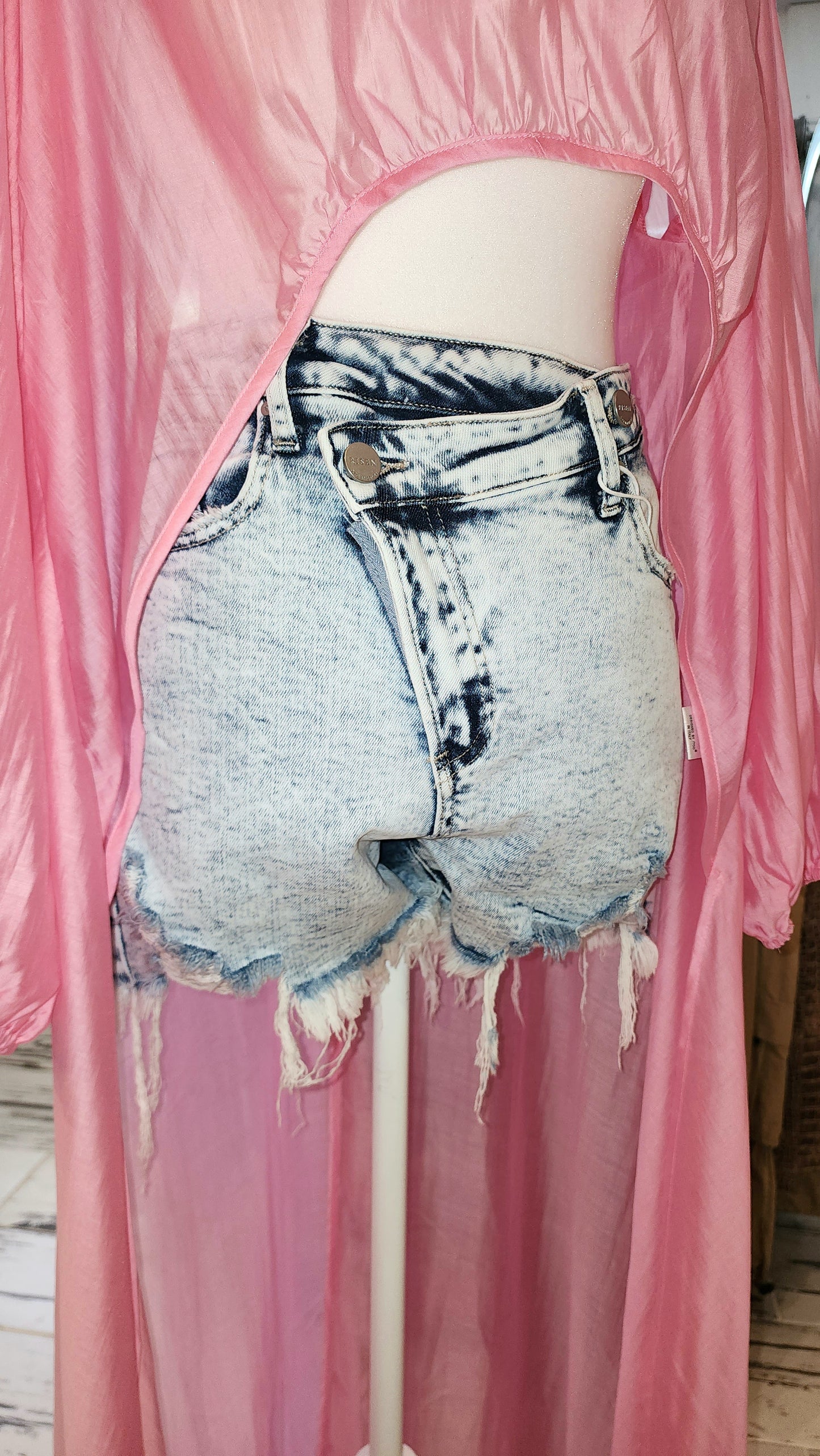 Cruzado short