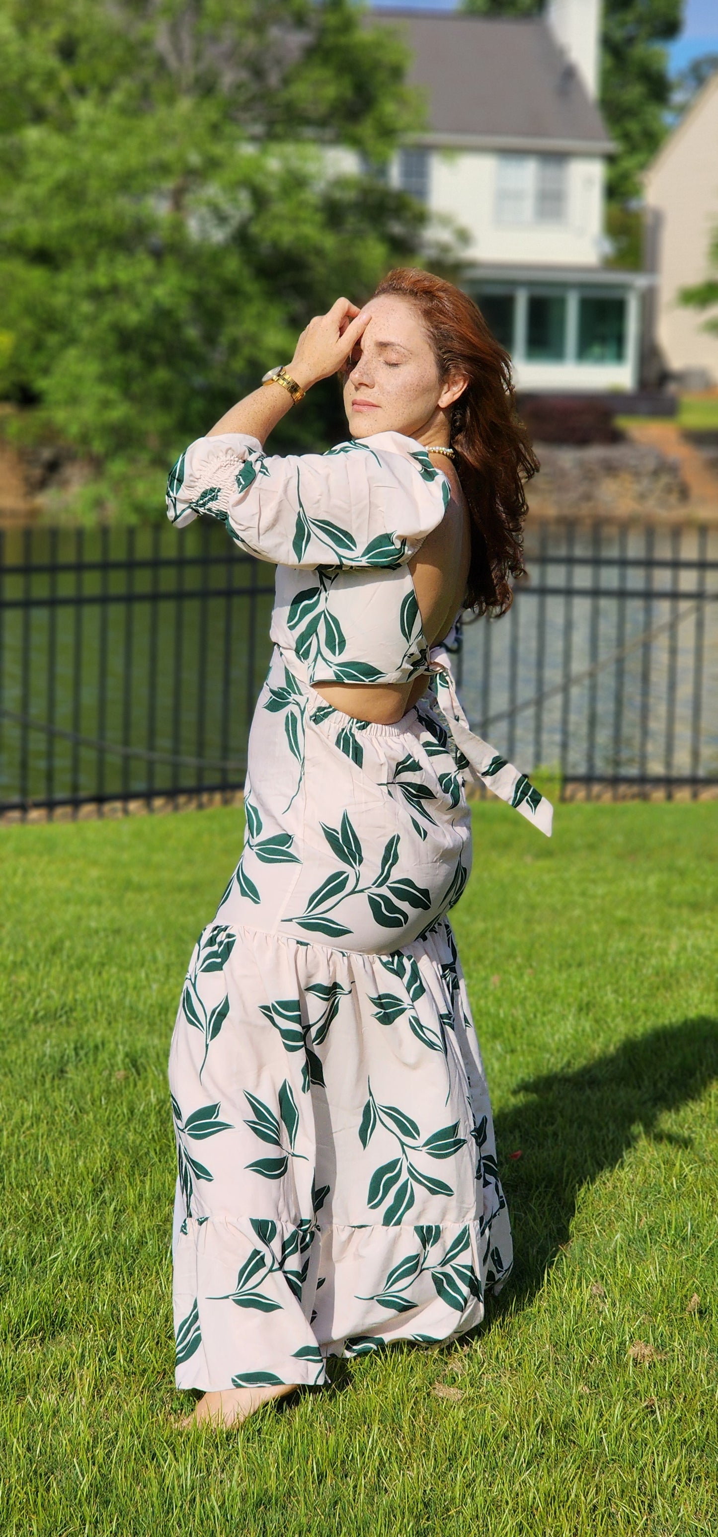 DRESS