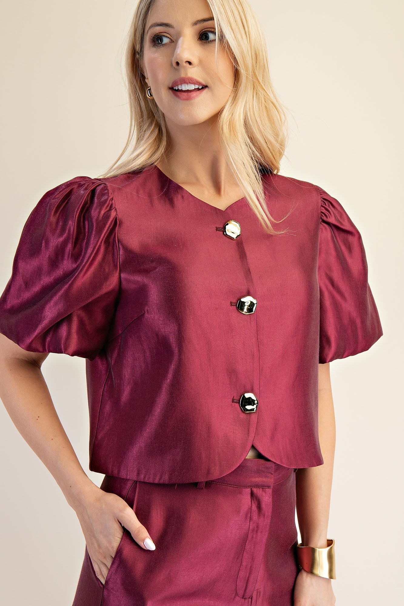 Round Neck Puff Sleeve Blouse