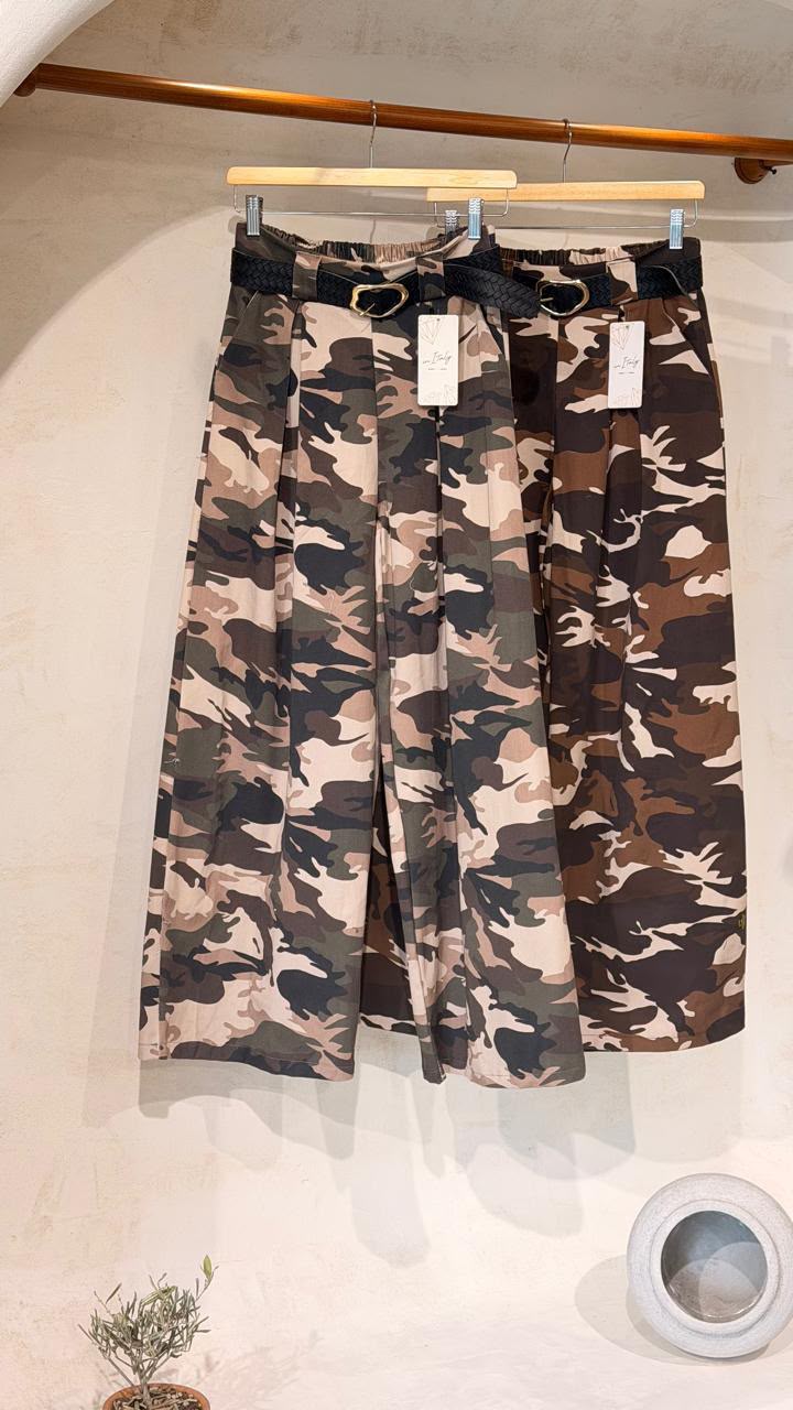 Camo pants with belt