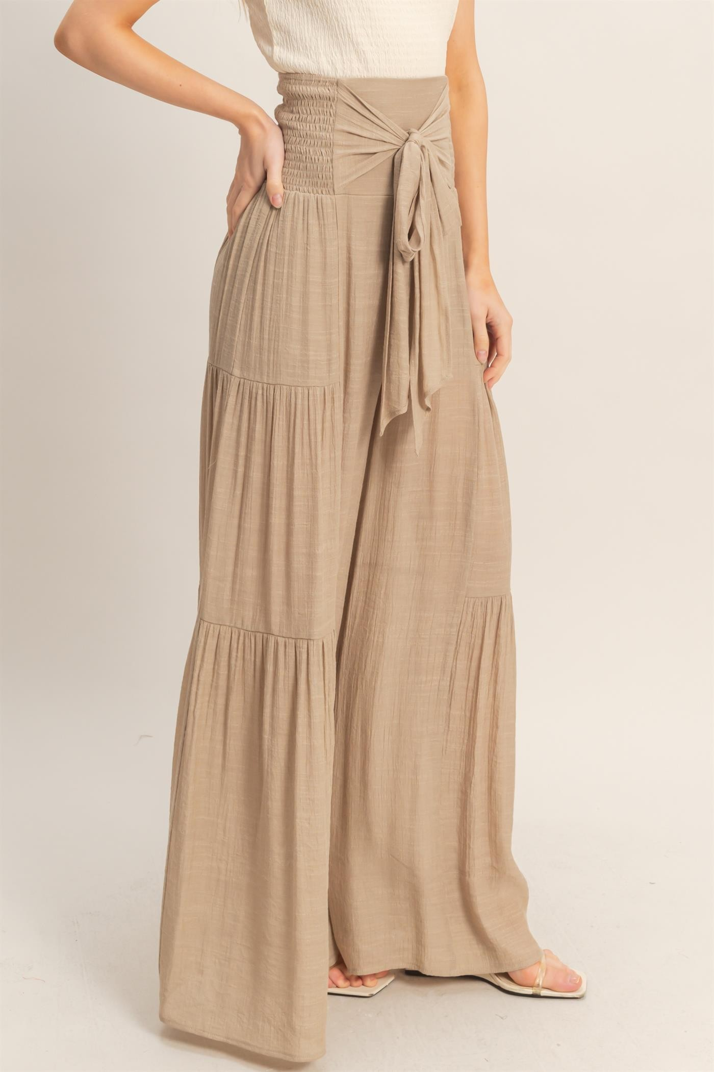 Pantalones palazzo escalonados