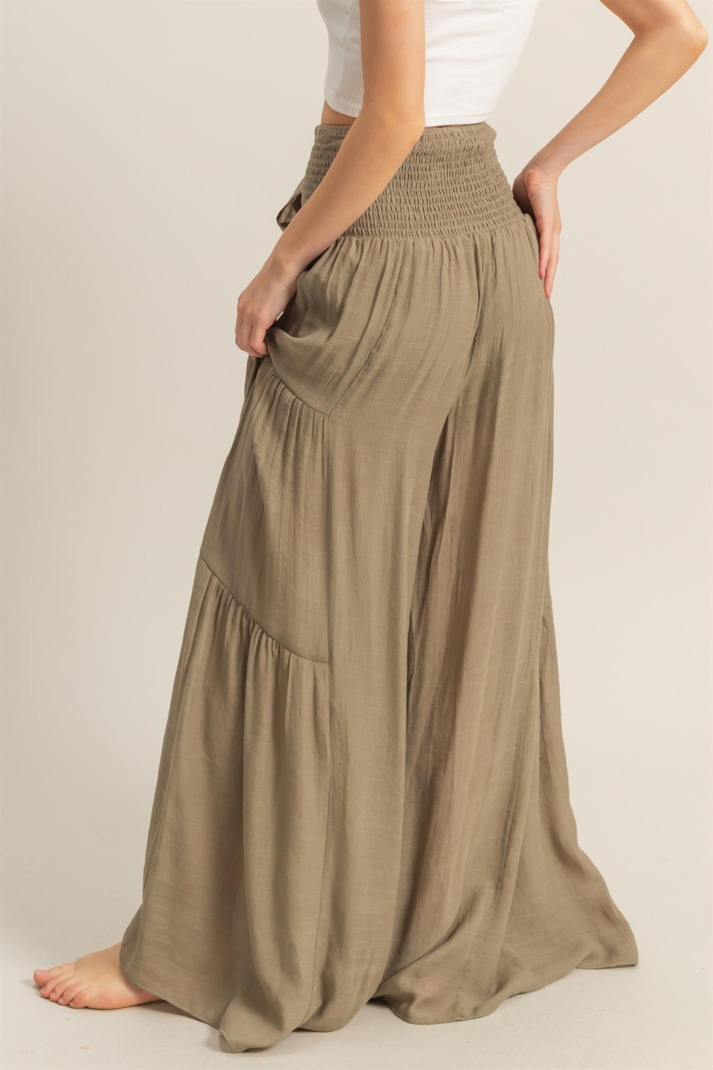 Pantalones palazzo escalonados