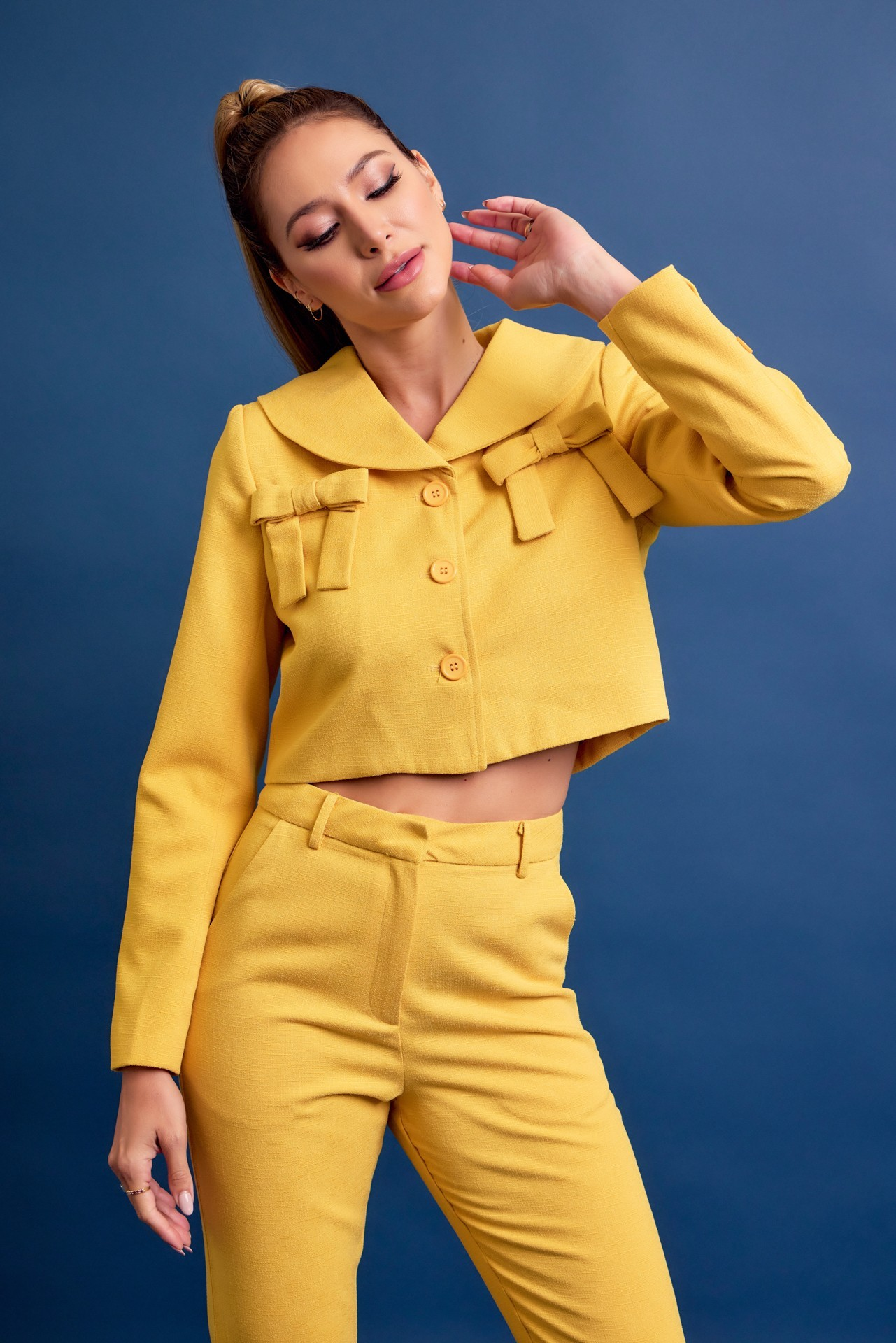 Tweed Jacket With Ribbon And Pants Set