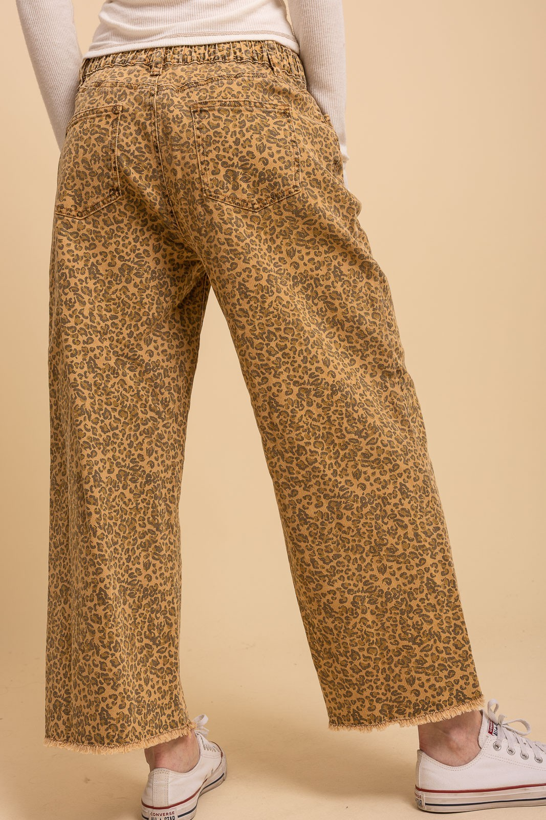 Cropped Wideleg Animal Print Pants