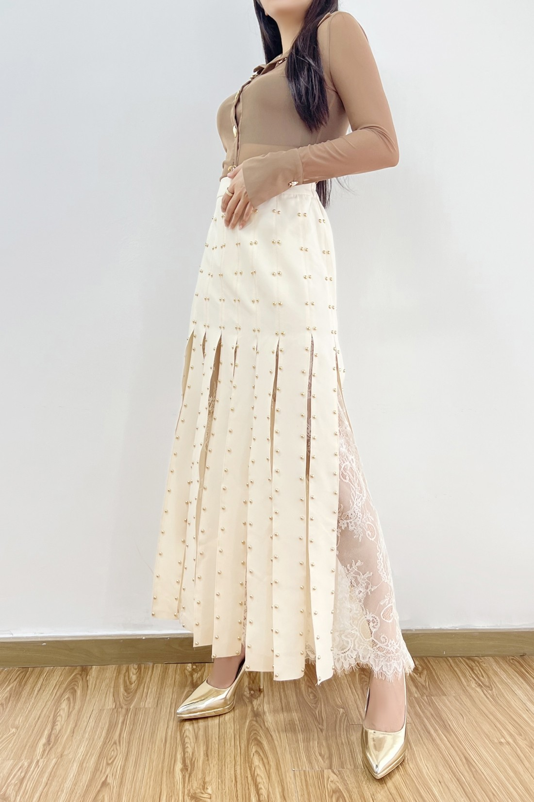 Beaded-embellished Pleated Sheer Skirt