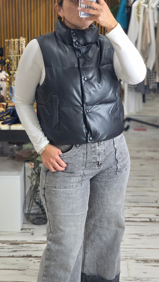Vest leather puff