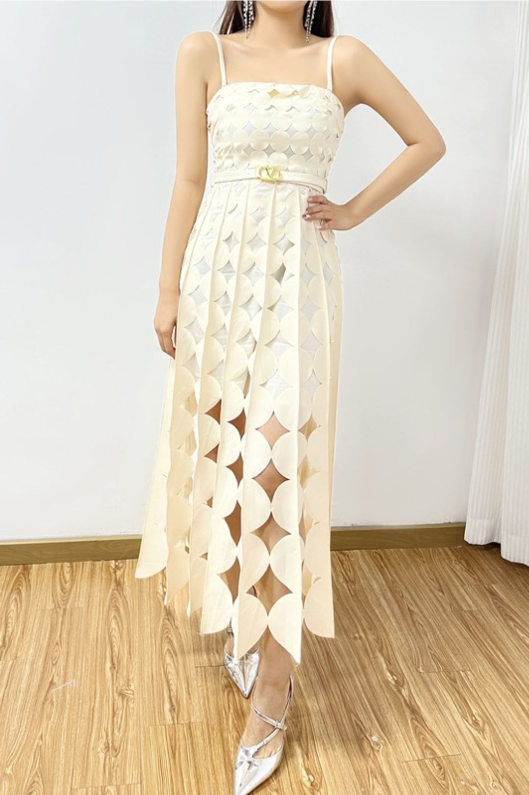 Vestido Circle Cutouts