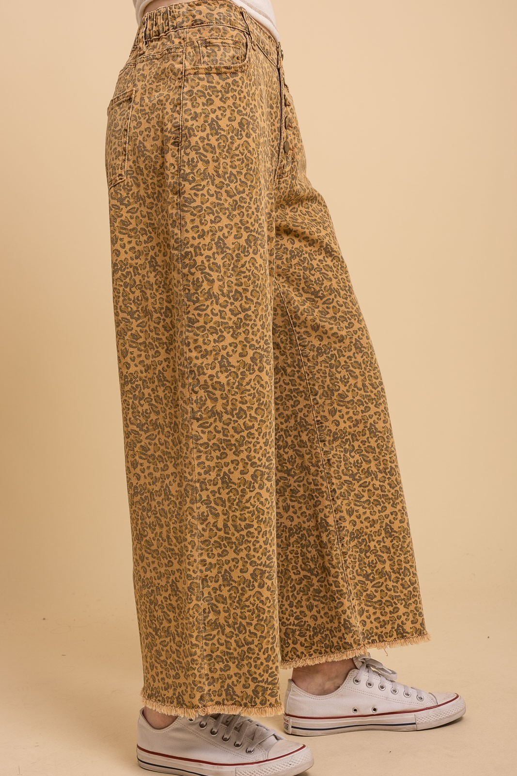 Cropped Wideleg Animal Print Pants
